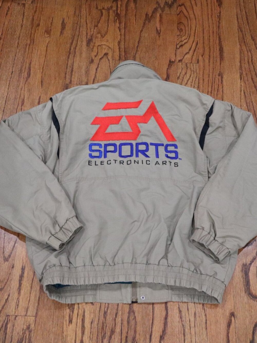 Vintage 90s y2k EA Sports Jacket Electronic Arts Employee Jacket Fan Jacket SZ L